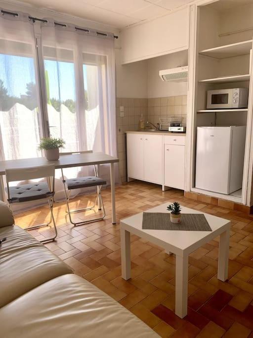 La Garde : Joli Studio Dans Residence Luaran gambar