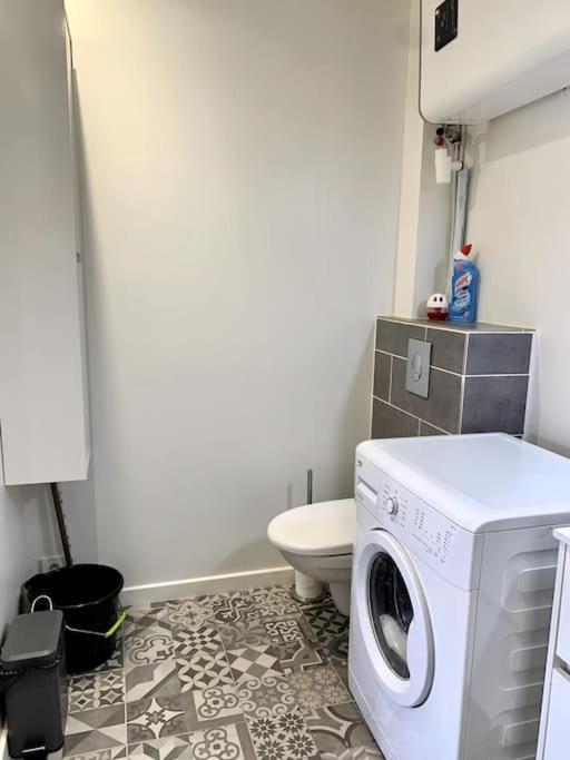 La Garde : Joli Studio Dans Residence Luaran gambar